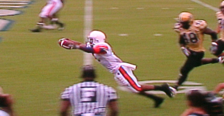 Brad Lester scores his first touchdown of the 2007 season.