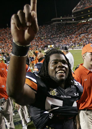 Auburn DE Quentin Groves is all smiles after an Auburn come-from-behind win.  WAR EAGLE!